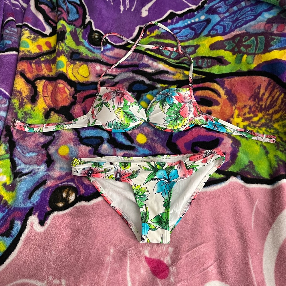 MUDD Floral Print Bikini Top Size Large & XS Bottoms